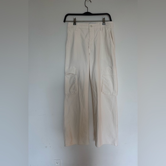 Aritzia TNA Cargo Pants – Size 2 (Cream/Ivory) - Picture 4 of 7